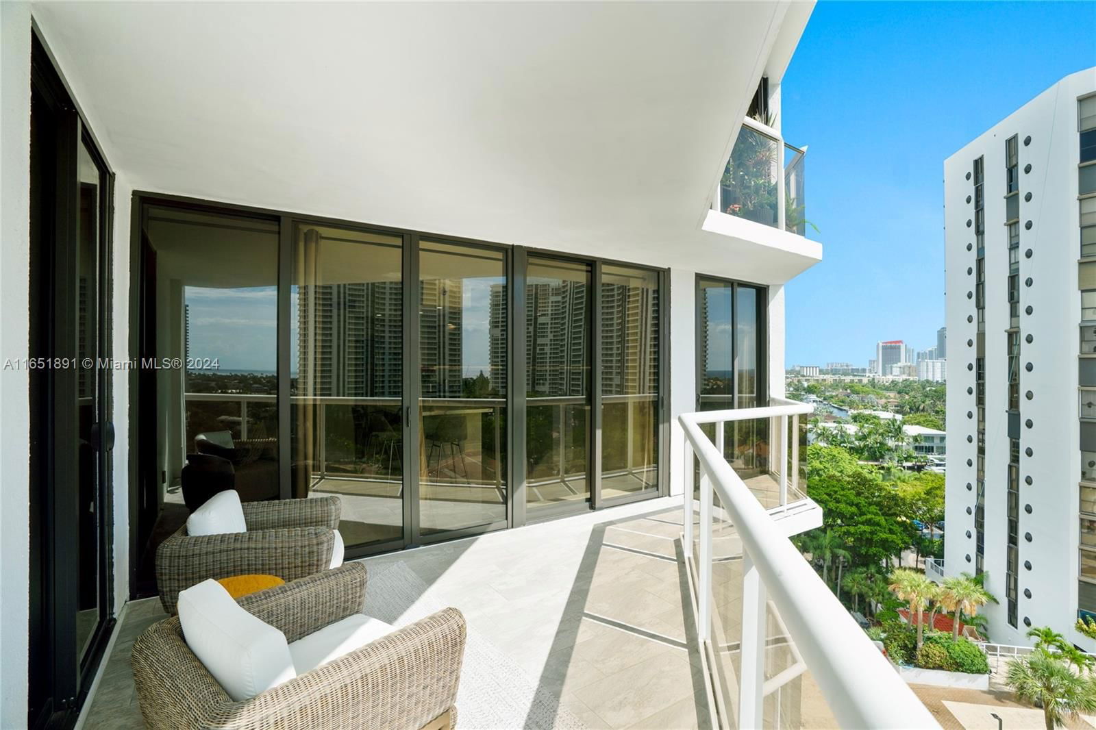 Real estate property located at 3610 YACHT CLUB DR #1105, Miami-dade, Portsview Tower 1, Aventura, FL