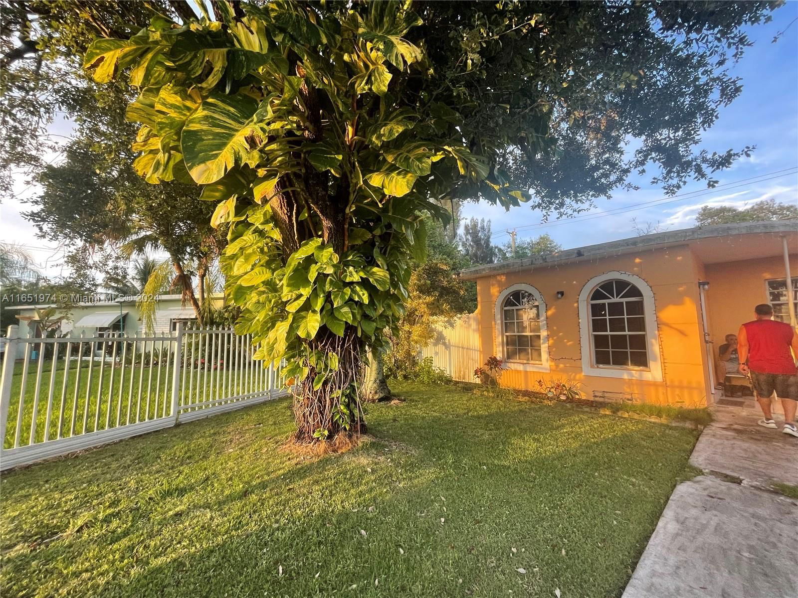 Real estate property located at 29361 Maine Rd, Miami-Dade, LEISURE CITY SEC 2, Homestead, FL