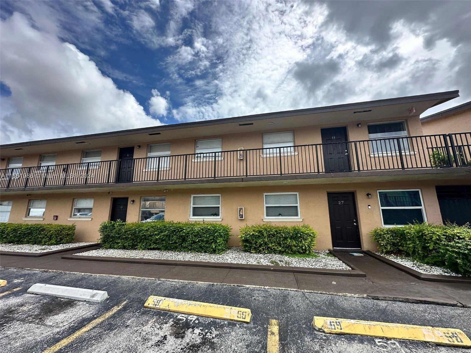 Real estate property located at 5461 24th Ave #57, Miami-Dade, LAS VILLAS SEGOVIA CONDO, Hialeah, FL