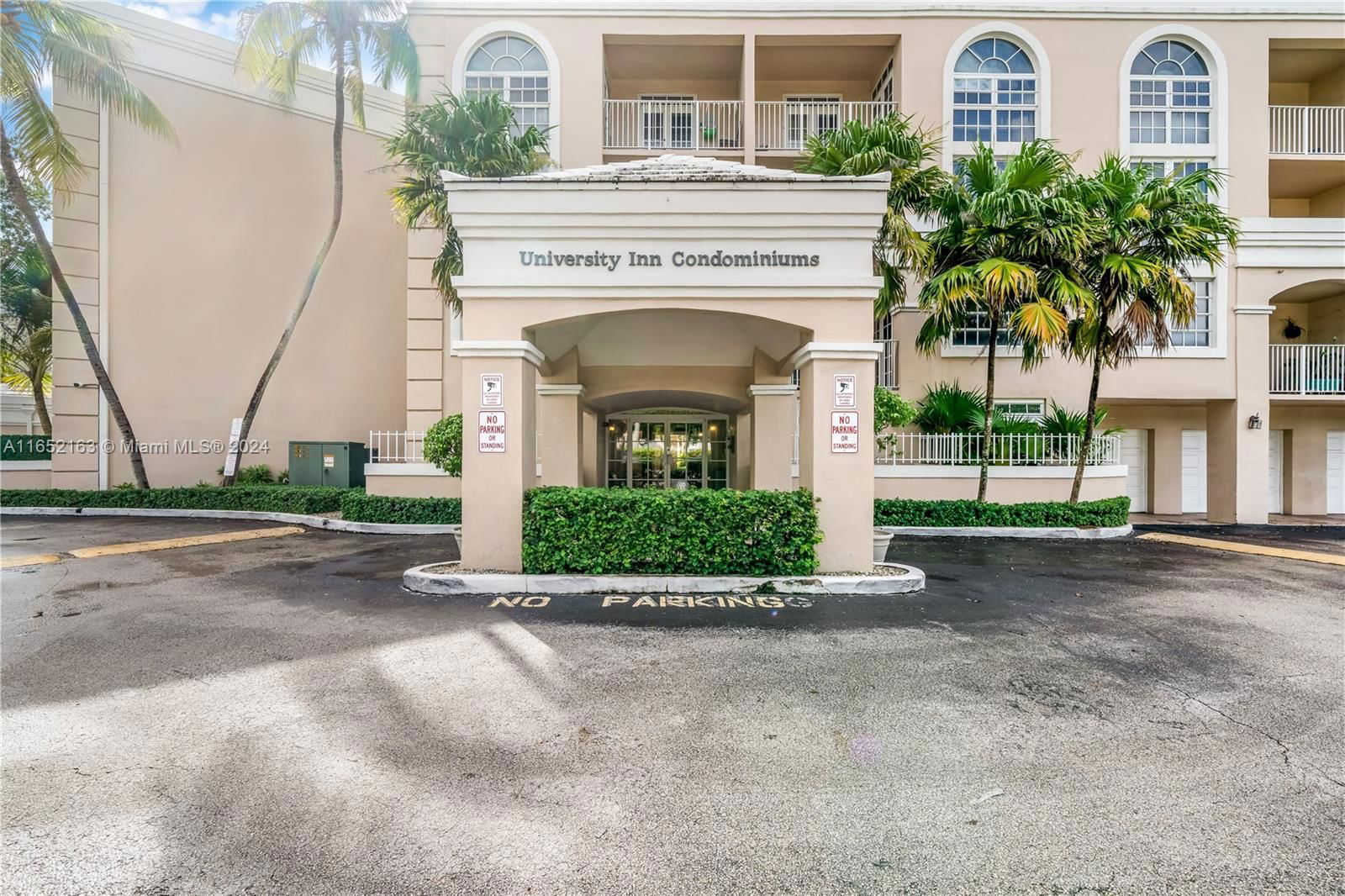 Real estate property located at 1280 Alhambra Cir #1217, Miami-Dade, UNIVERSITY INN CONDO, Coral Gables, FL