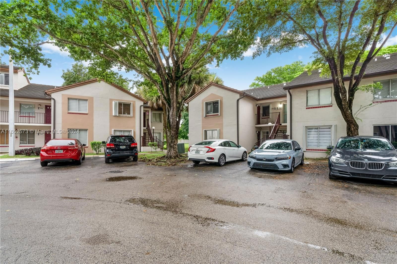 Real estate property located at 9526 140th Ct #9526, Miami-Dade, PARC VISTA CONDO, Miami, FL