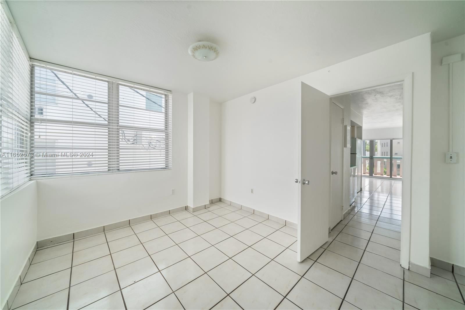 Real estate property located at 701 Collins Ave #1F, Miami-dade, Collins Manor Condo, Miami Beach, FL