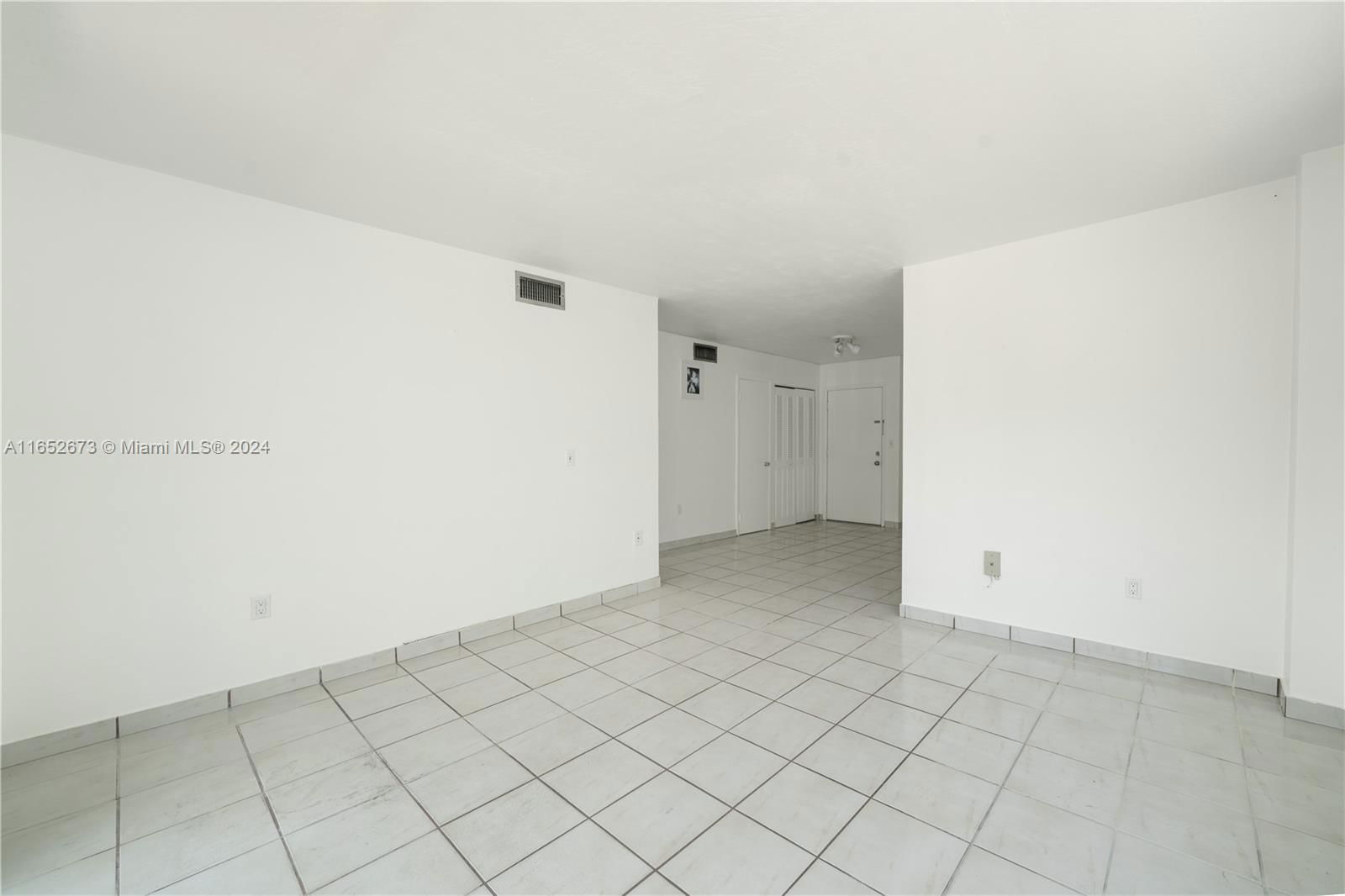 Real estate property located at 701 Collins Ave #1F, Miami-dade, Collins Manor Condo, Miami Beach, FL