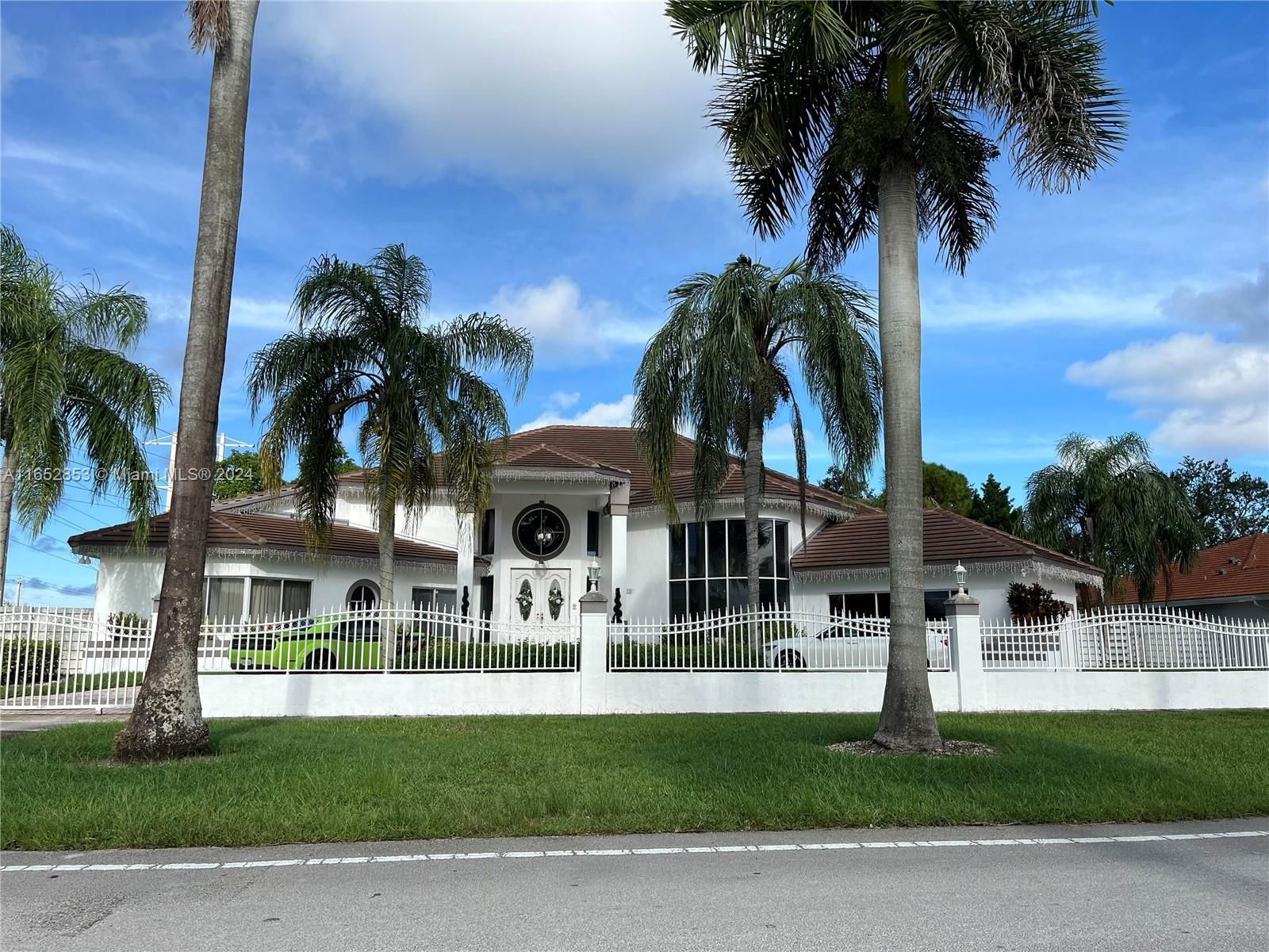 Real estate property located at 13251 107th Ave, Miami-Dade, CADECA ESTATES, Miami, FL