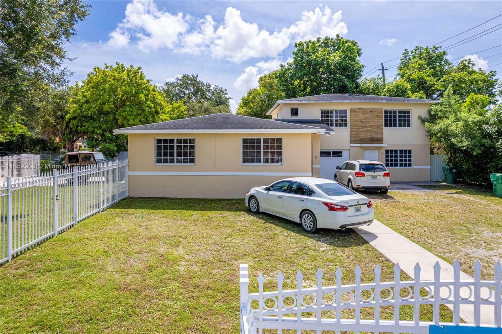 Real estate property located at 3725 11th Ave, Miami-Dade, LE ROI, Miami, FL