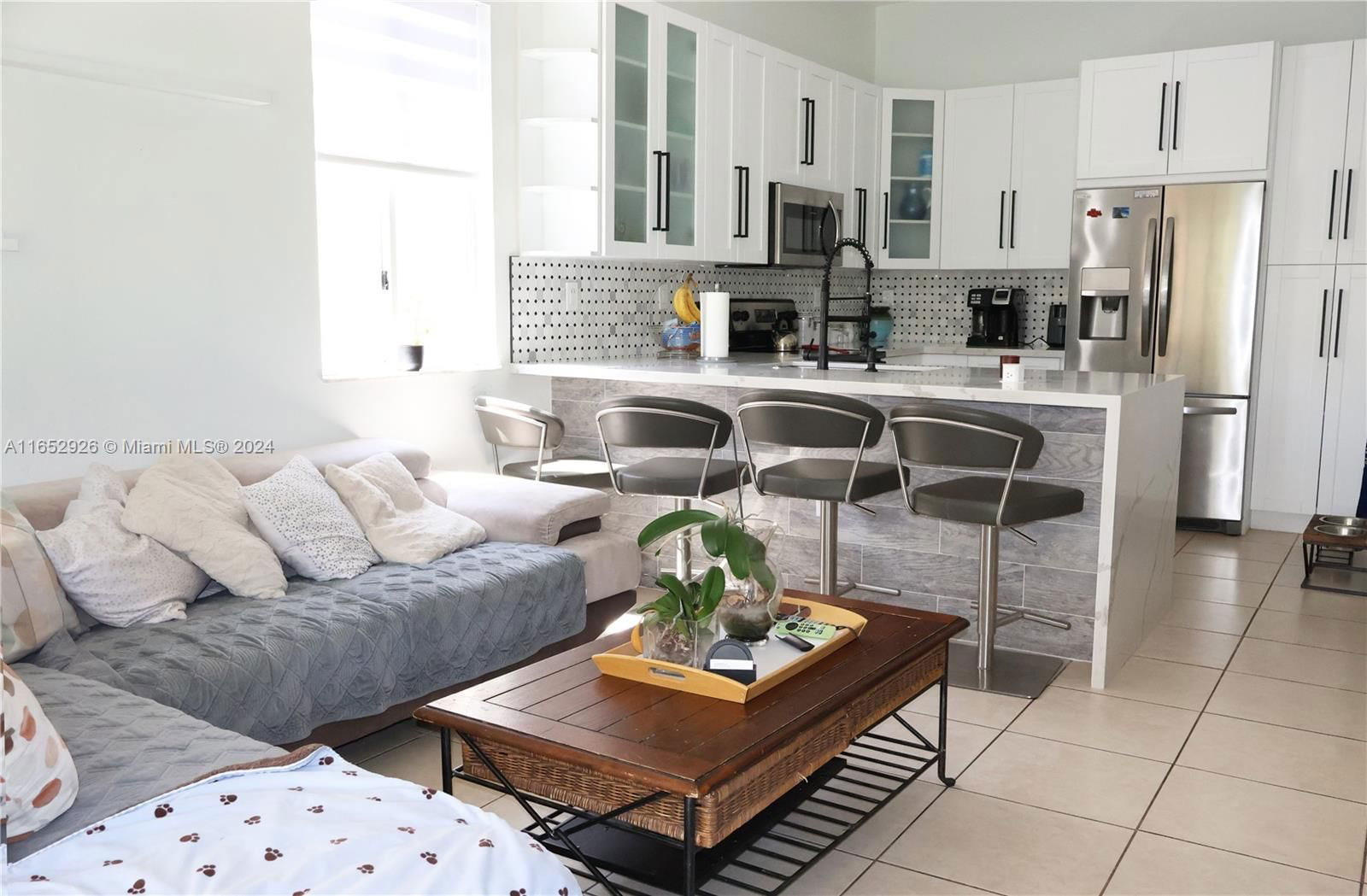 Real estate property located at 8788 222nd Ter, Miami-dade, Lakes By The Bay Kaye, Cutler Bay, FL