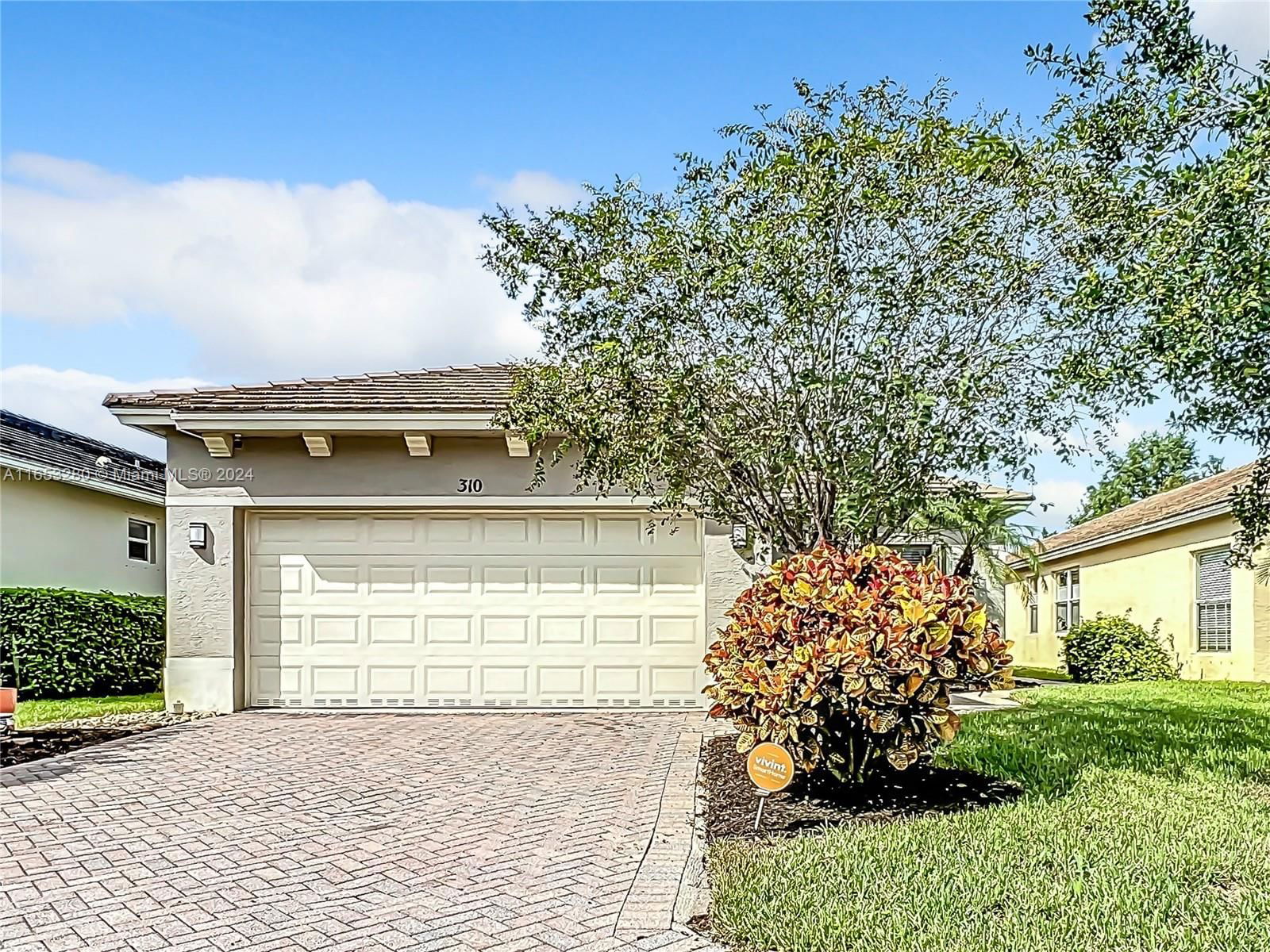 Real estate property located at 310 Tomoka Springs Dr, St Lucie, LAKEFOREST POINTE, Port St. Lucie, FL