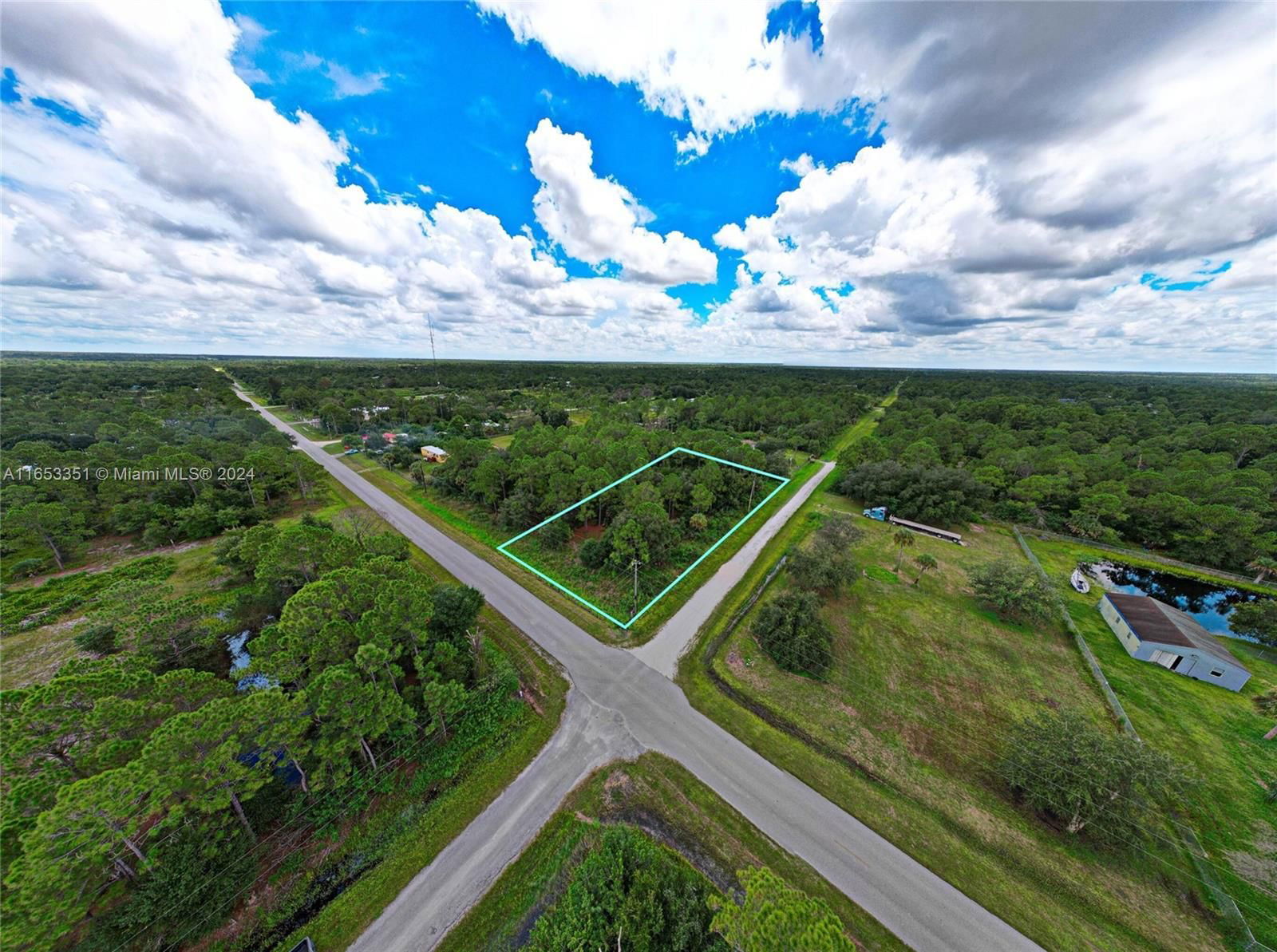 Real estate property located at 524 Avenida Del Sur, Hendry, Montura Ranch Estates, Clewiston, FL