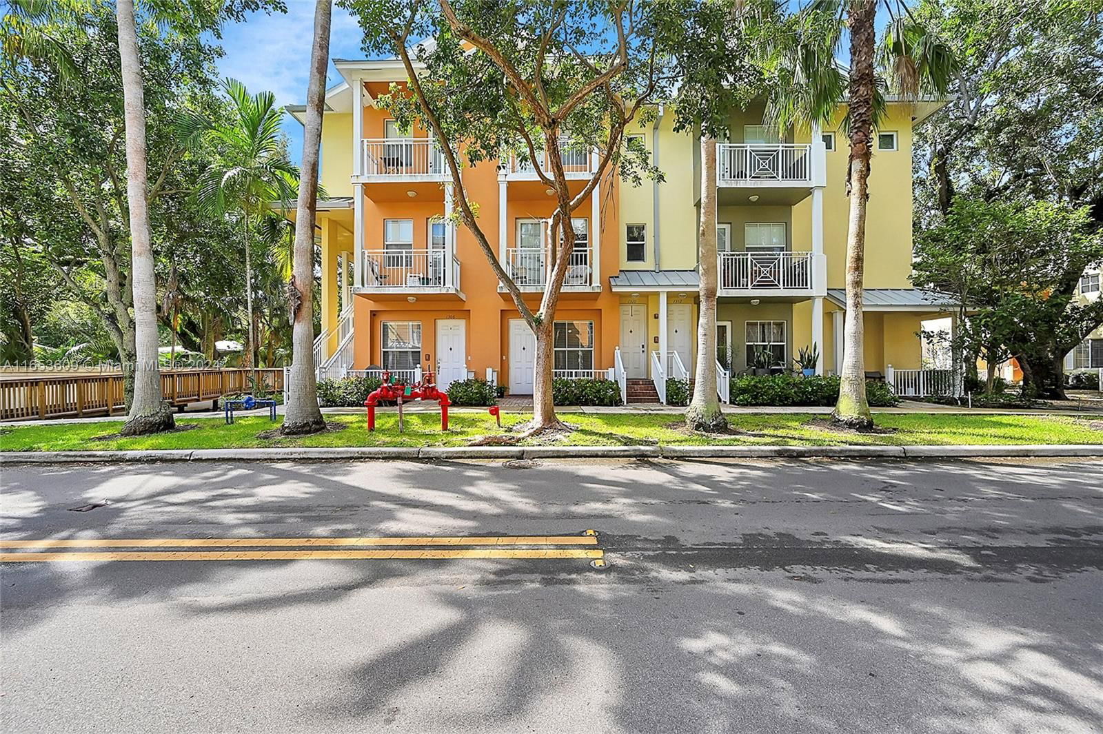 Real estate property located at 1308 4th St #1308, Broward, VILLAGE AT SAILBOAT BEND, Fort Lauderdale, FL