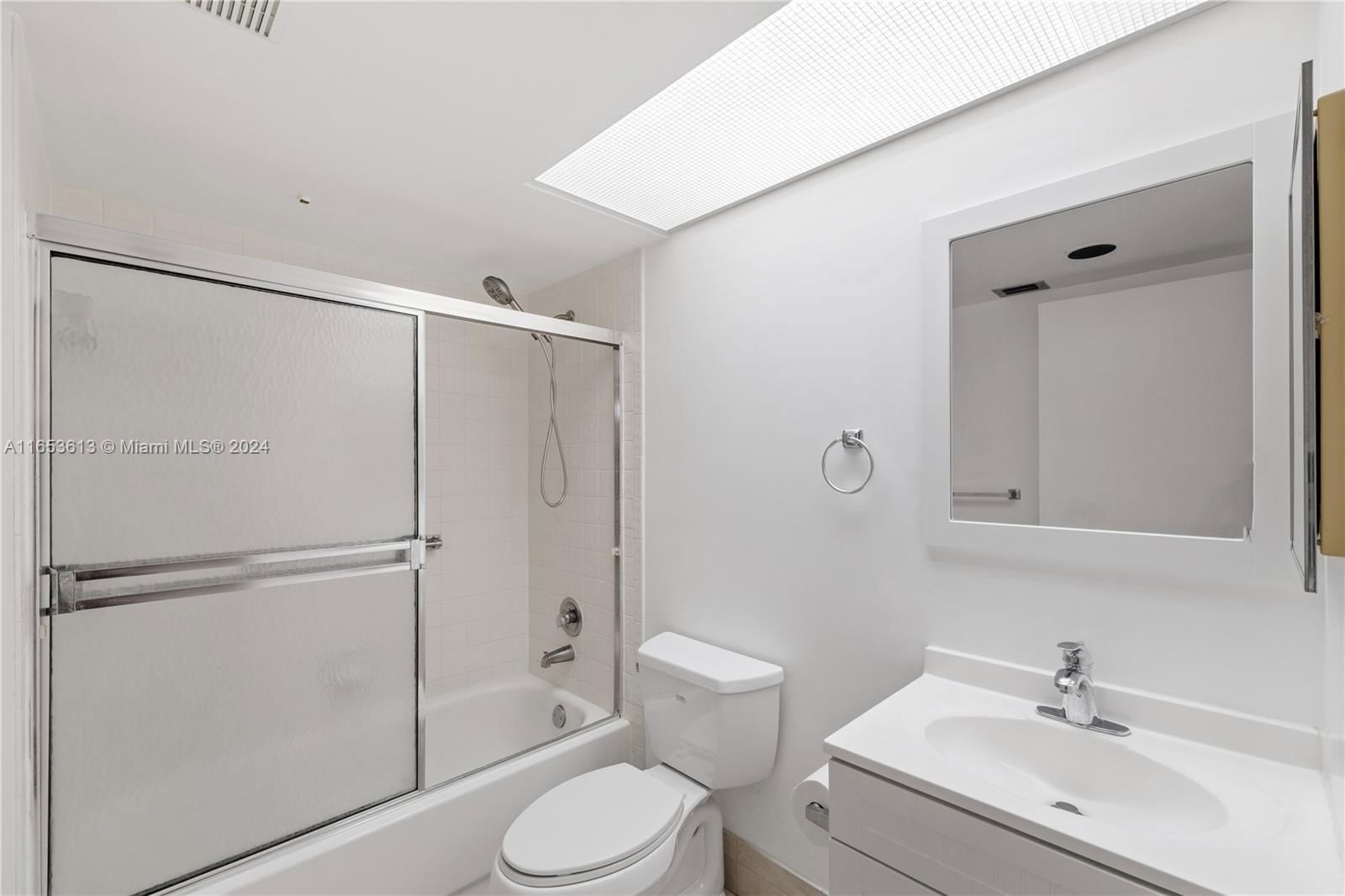 Real estate property located at 1101 128th Ter #408C, Broward, Cambridge At Century, Pembroke Pines, FL