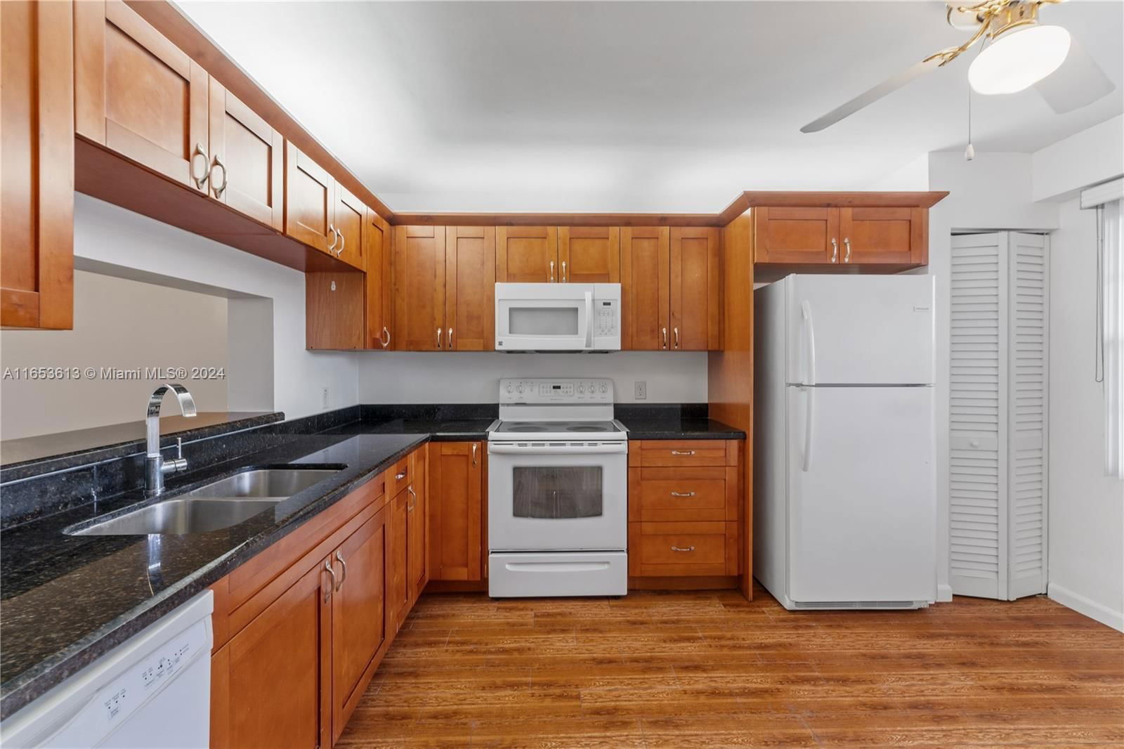 Real estate property located at 1101 128th Ter #408C, Broward, Cambridge At Century, Pembroke Pines, FL