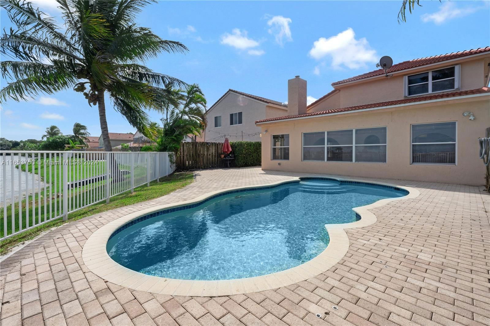 Real estate property located at 3218 Buena Vista Dr, Broward, CORAL BAY PARCEL 'F', Margate, FL