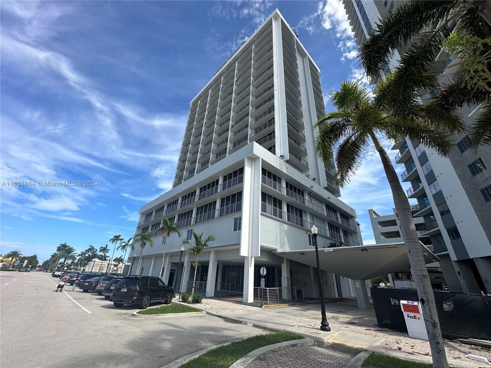 Real estate property located at 1720 Harrison St #17E-H, Broward, Home Tower Condo, Hollywood, FL