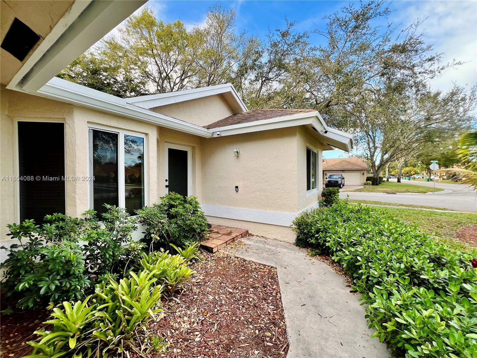 Real estate property located at 2484 95th Ave, Broward, CORAL SPRINGS BETTER HOME, Coral Springs, FL