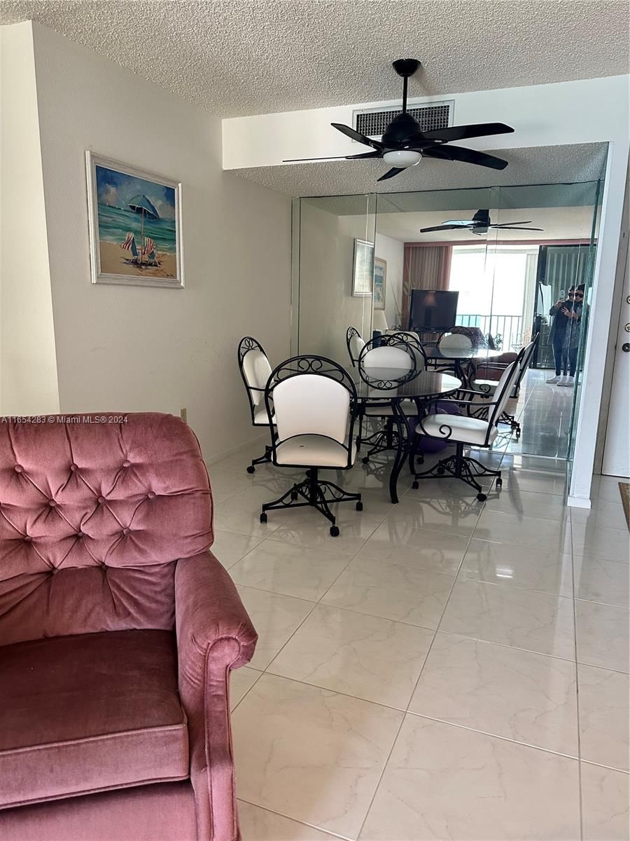Real estate property located at 322 Buchanan St #1104, Broward, Crystal Tower Condo, Hollywood, FL