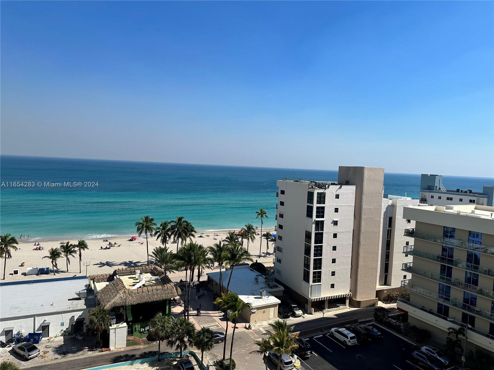 Real estate property located at 322 Buchanan St #1104, Broward, Crystal Tower Condo, Hollywood, FL