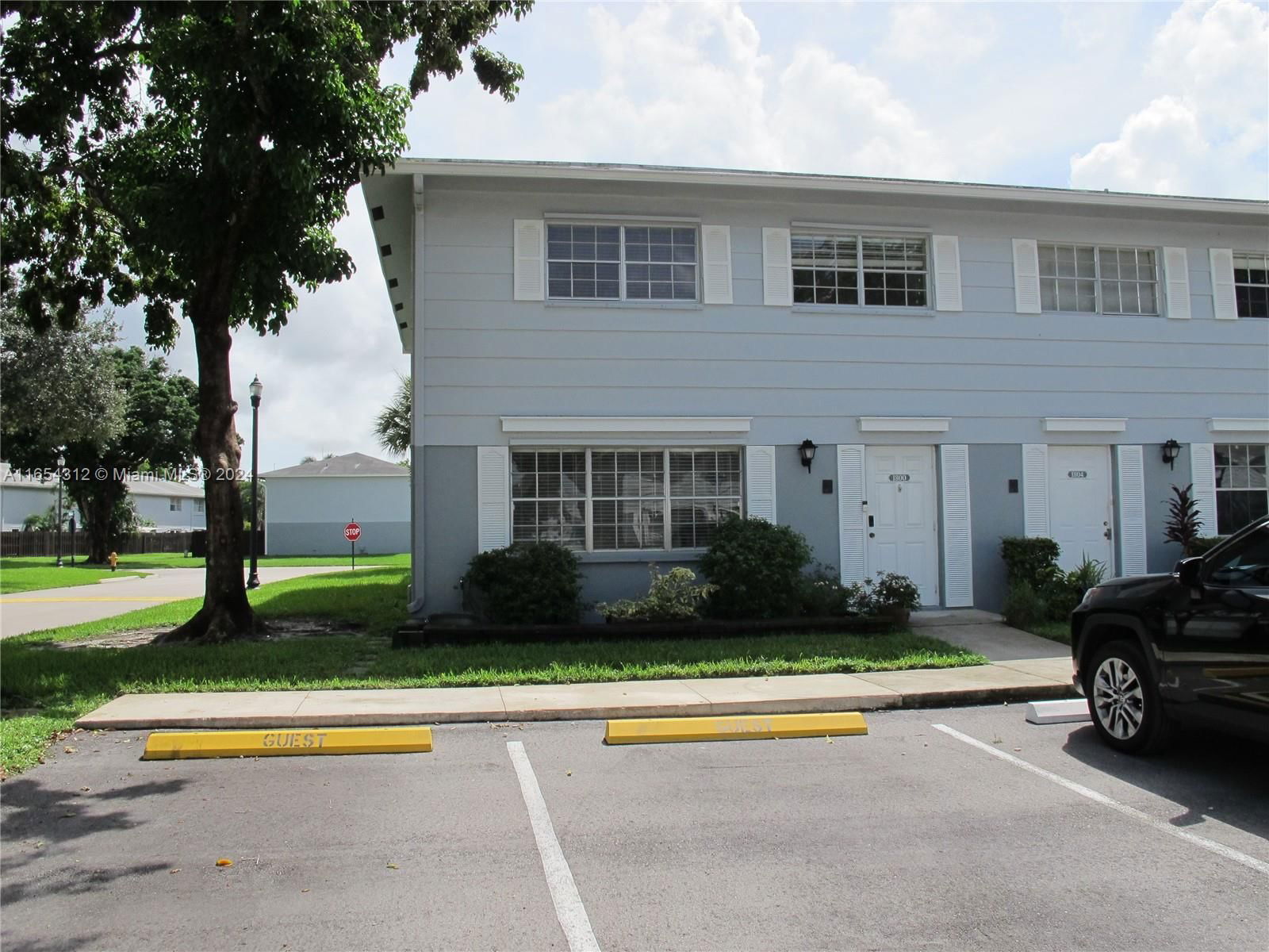 Real estate property located at 1800 81st Ter #1-16, Broward, ARROWHEAD GOLF & TENNIS C, Davie, FL