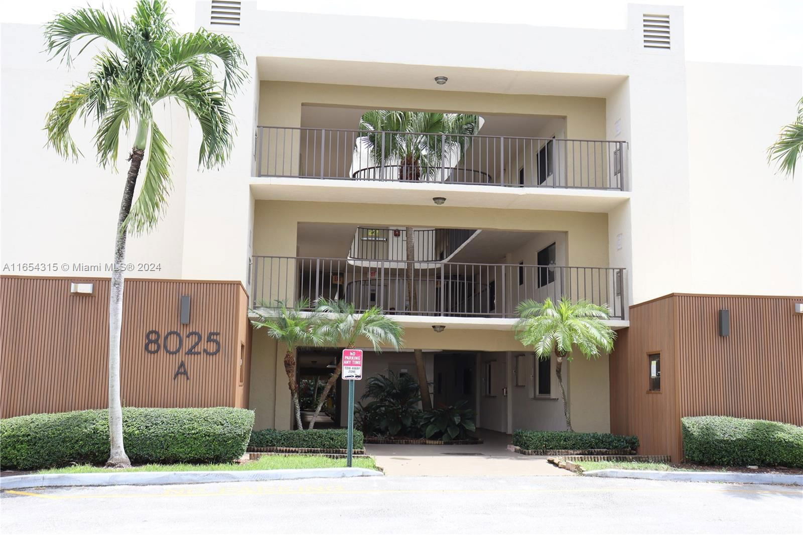 Real estate property located at 8025 107th Ave #222, Miami-Dade, THE HORIZONS CONDO #2, Miami, FL