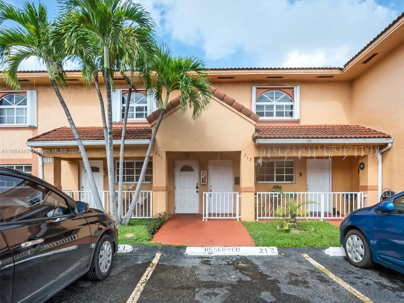 Real estate property located at 3375 76th St #211, Miami-Dade, EL PRADO XIV CONDO, Hialeah, FL