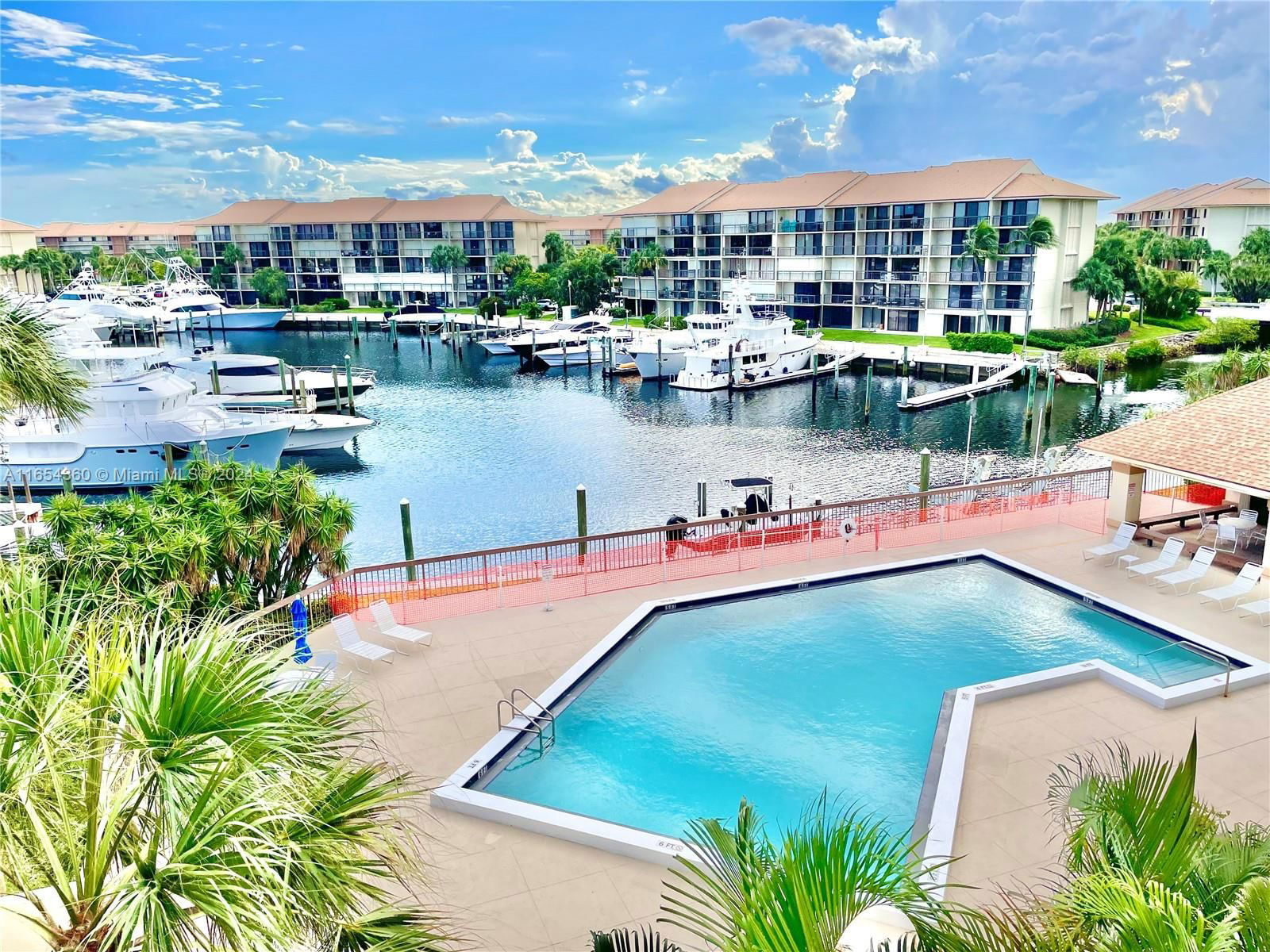 Real estate property located at 1501 Marina Isle Way #403, Palm Beach, MARINA AT THE BLUFFS CONDO, Jupiter, FL