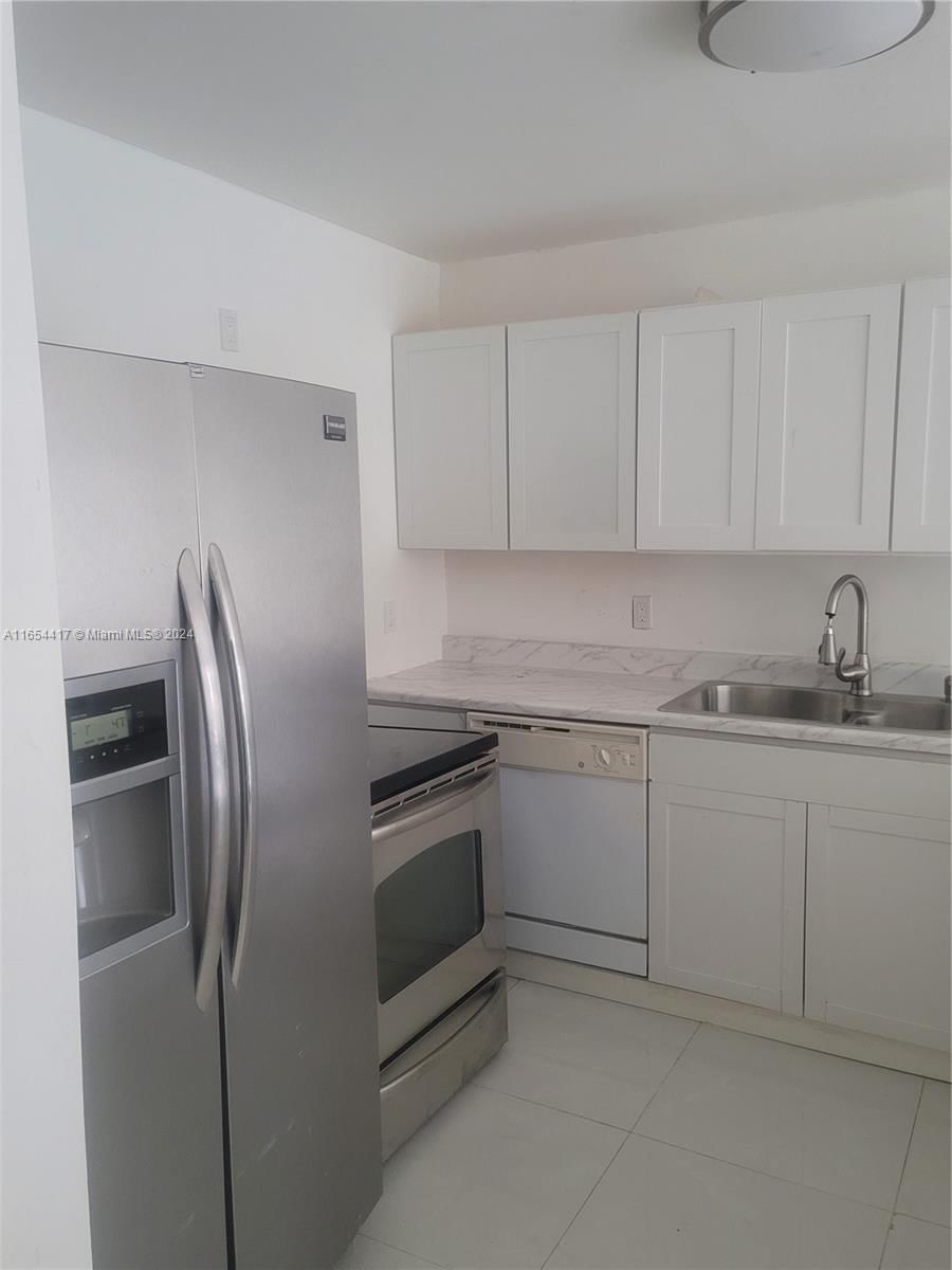 Real estate property located at 15221 6th Ave A307, Miami-Dade, OLA CONDO, Miami, FL