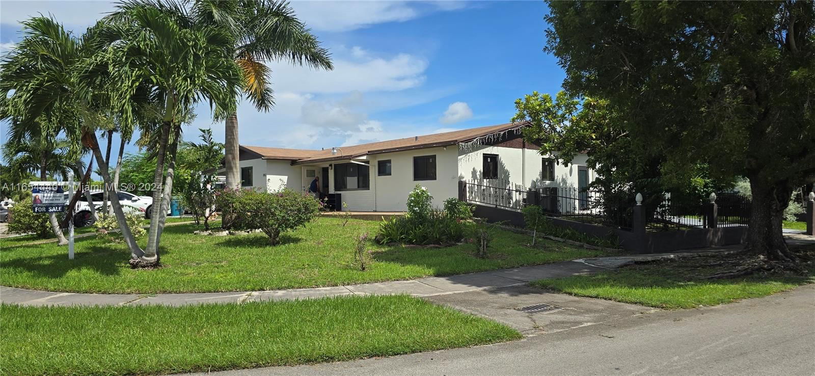 Real estate property located at 14460 297th St, Miami-Dade, GEM HOMES NO TWO, Homestead, FL