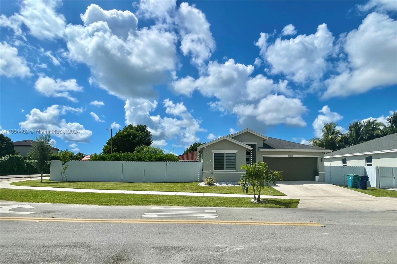 Real estate property located at 19000 317th Ter, Miami-Dade, COUNTRYSIDE ESTATES, Homestead, FL