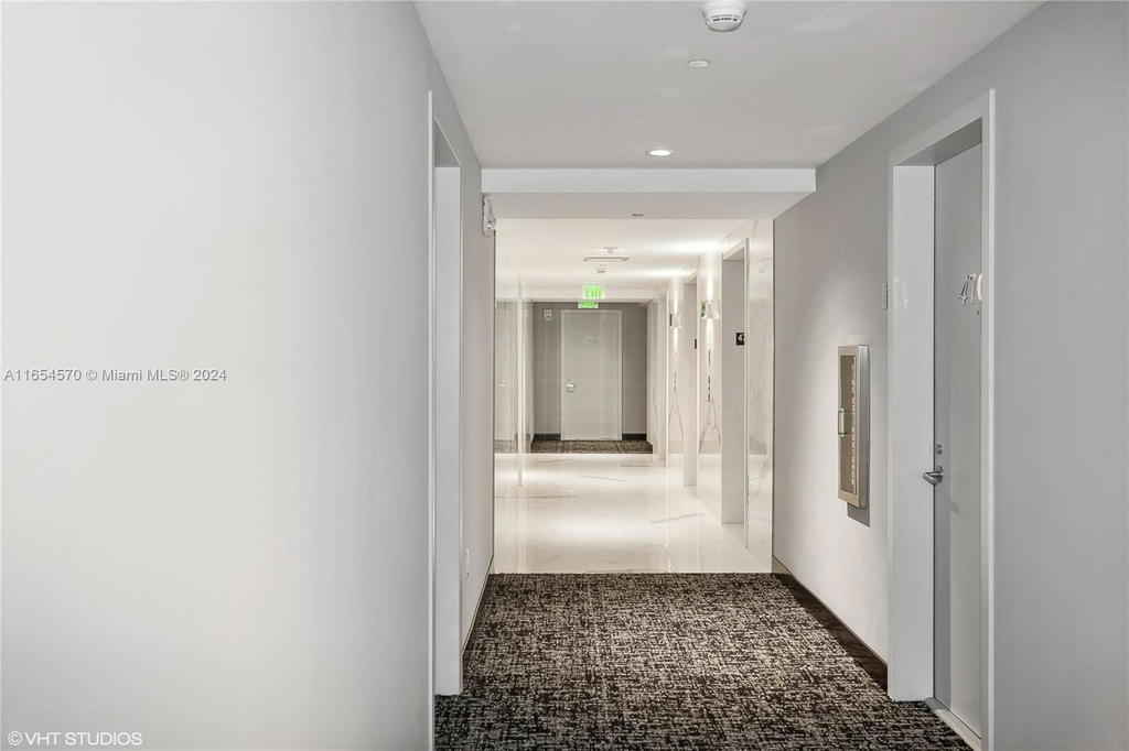 Real estate property located at 1300 Miami Ave #4710, Miami-dade, 1300 S Miami Avenue Condo, Miami, FL