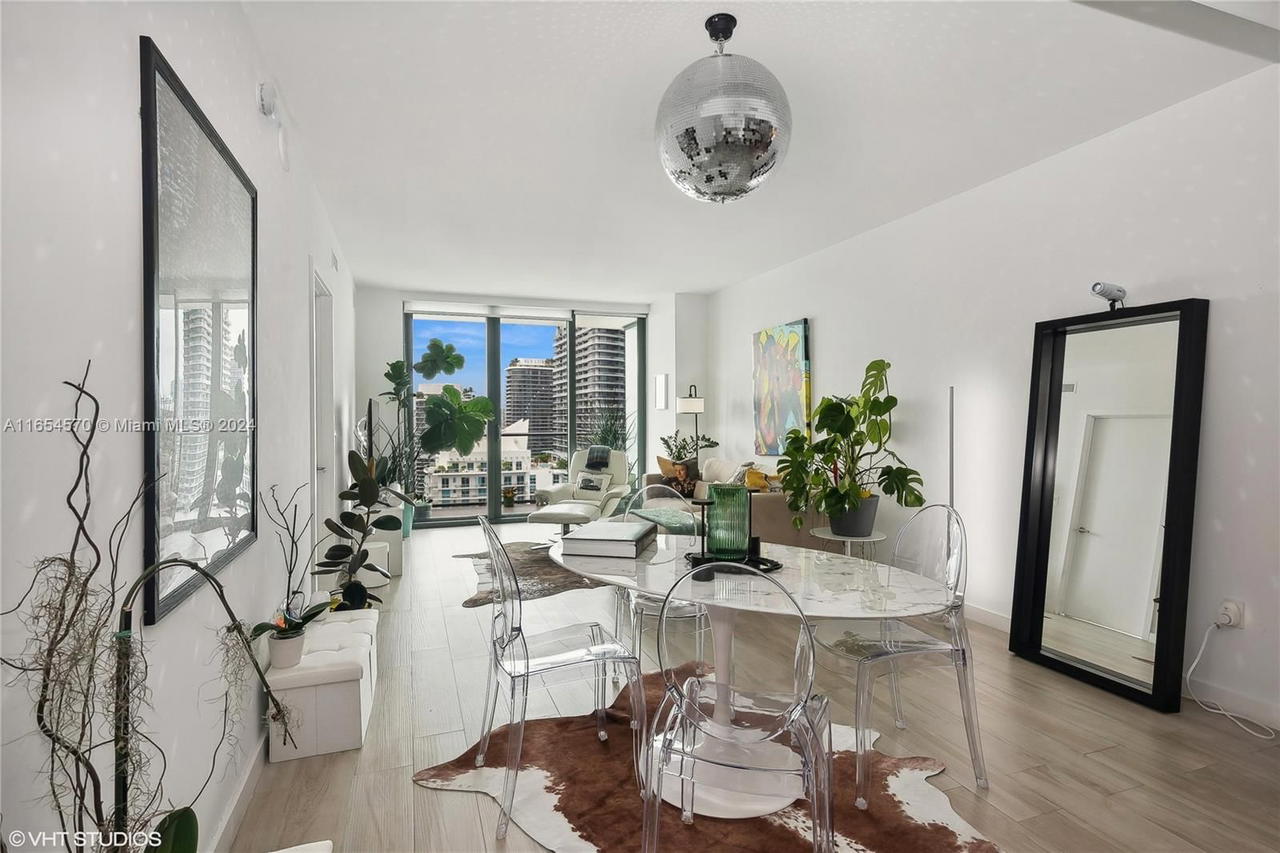 Real estate property located at 1300 Miami Ave #4710, Miami-dade, 1300 S Miami Avenue Condo, Miami, FL