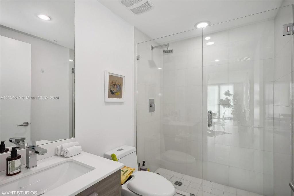 Real estate property located at 1300 Miami Ave #4710, Miami-dade, 1300 S Miami Avenue Condo, Miami, FL