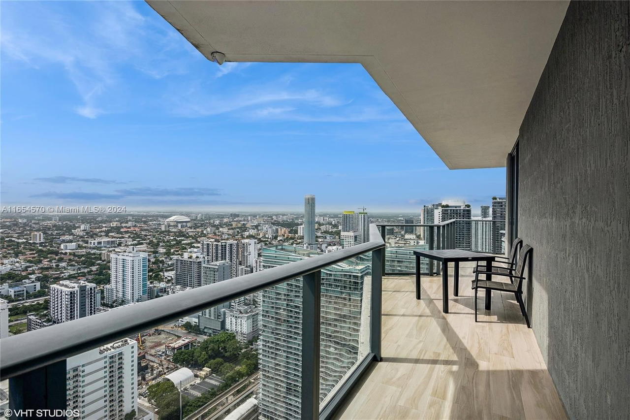 Real estate property located at 1300 Miami Ave #4710, Miami-dade, 1300 S Miami Avenue Condo, Miami, FL