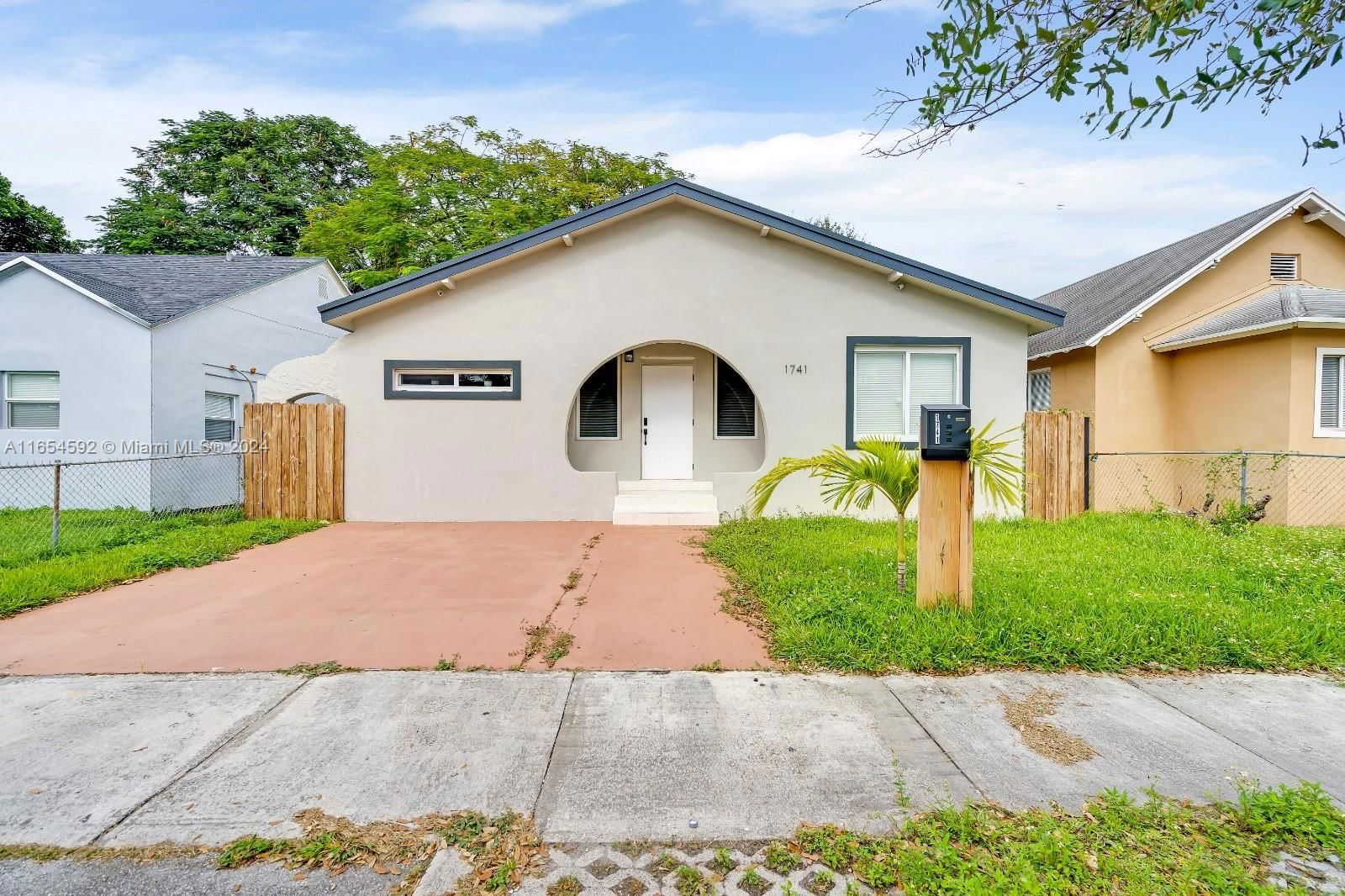 Real estate property located at 1741 44th St, Miami-Dade, 17 AVE MANOR 2ND ADDN, Miami, FL