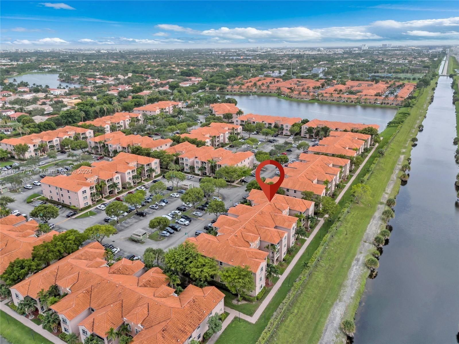 Real estate property located at 6670 114th Ave #608, Miami-Dade, THE COURTS AT DORAL ISLES, Doral, FL