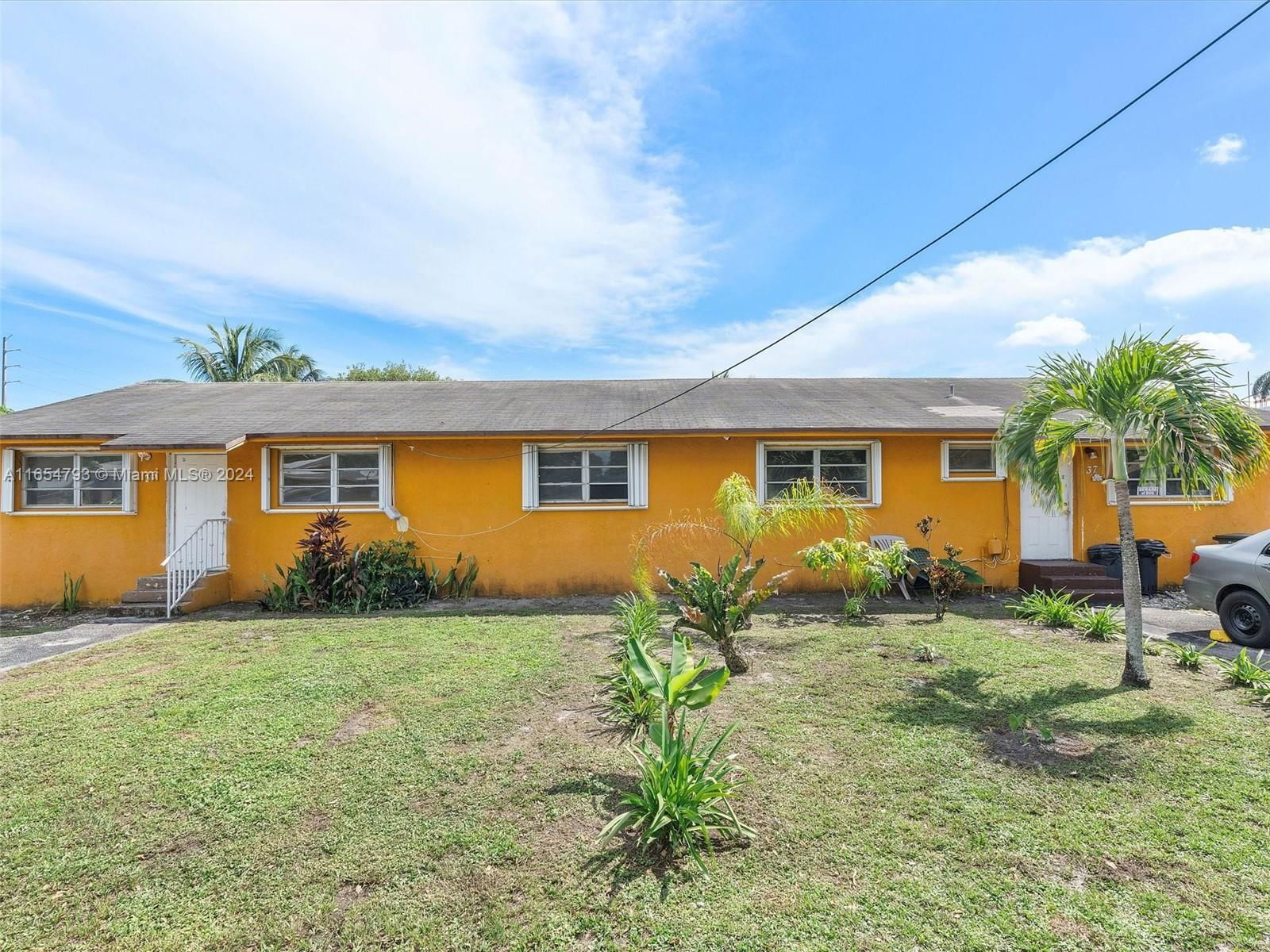 Real estate property located at 35 9th St, Broward, HALLANDALE PARK NO 5, Hallandale Beach, FL