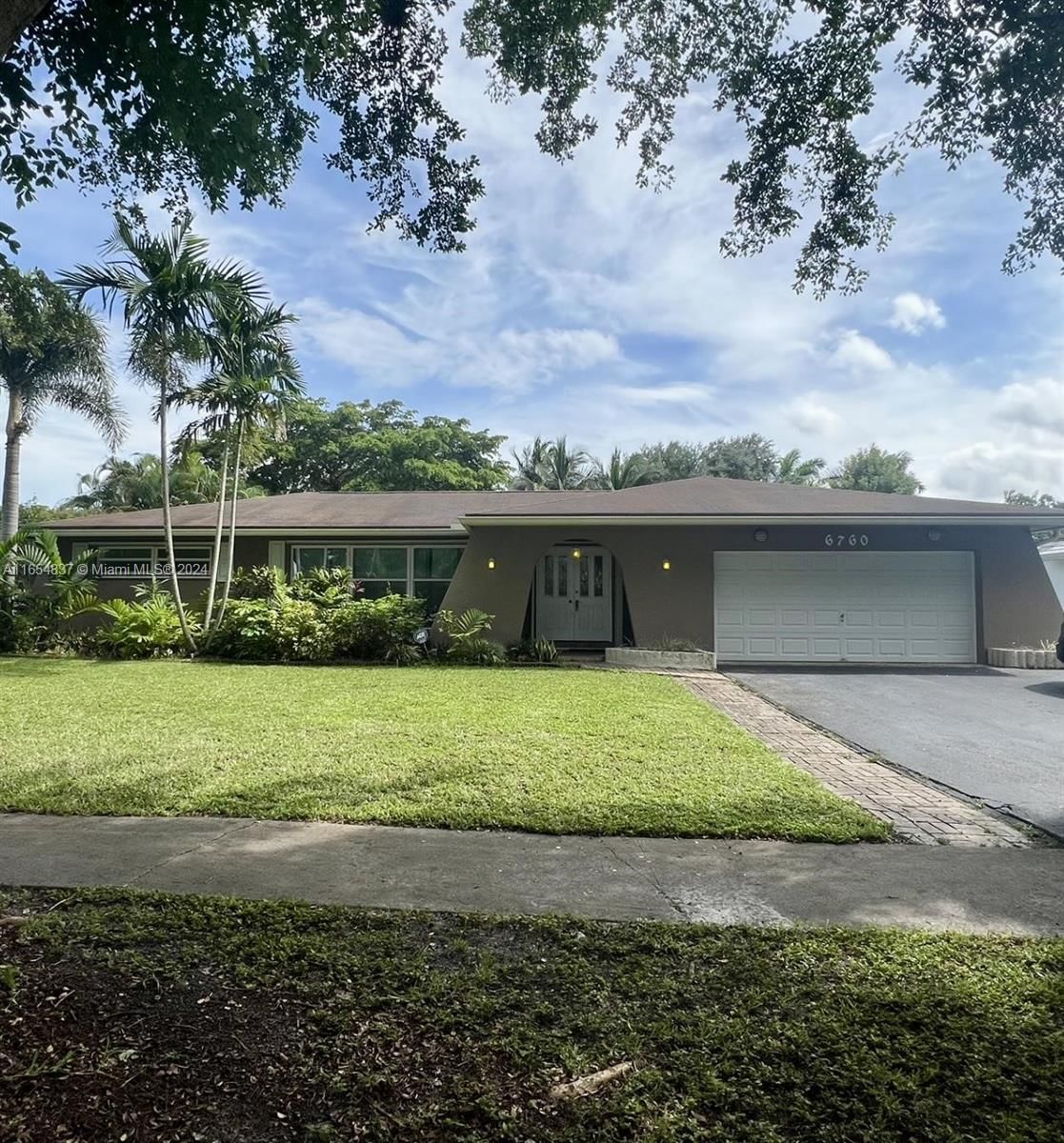 Real estate property located at 6760 16th St, Broward, LAKEVIEW ESTATES SEC 1, Plantation, FL