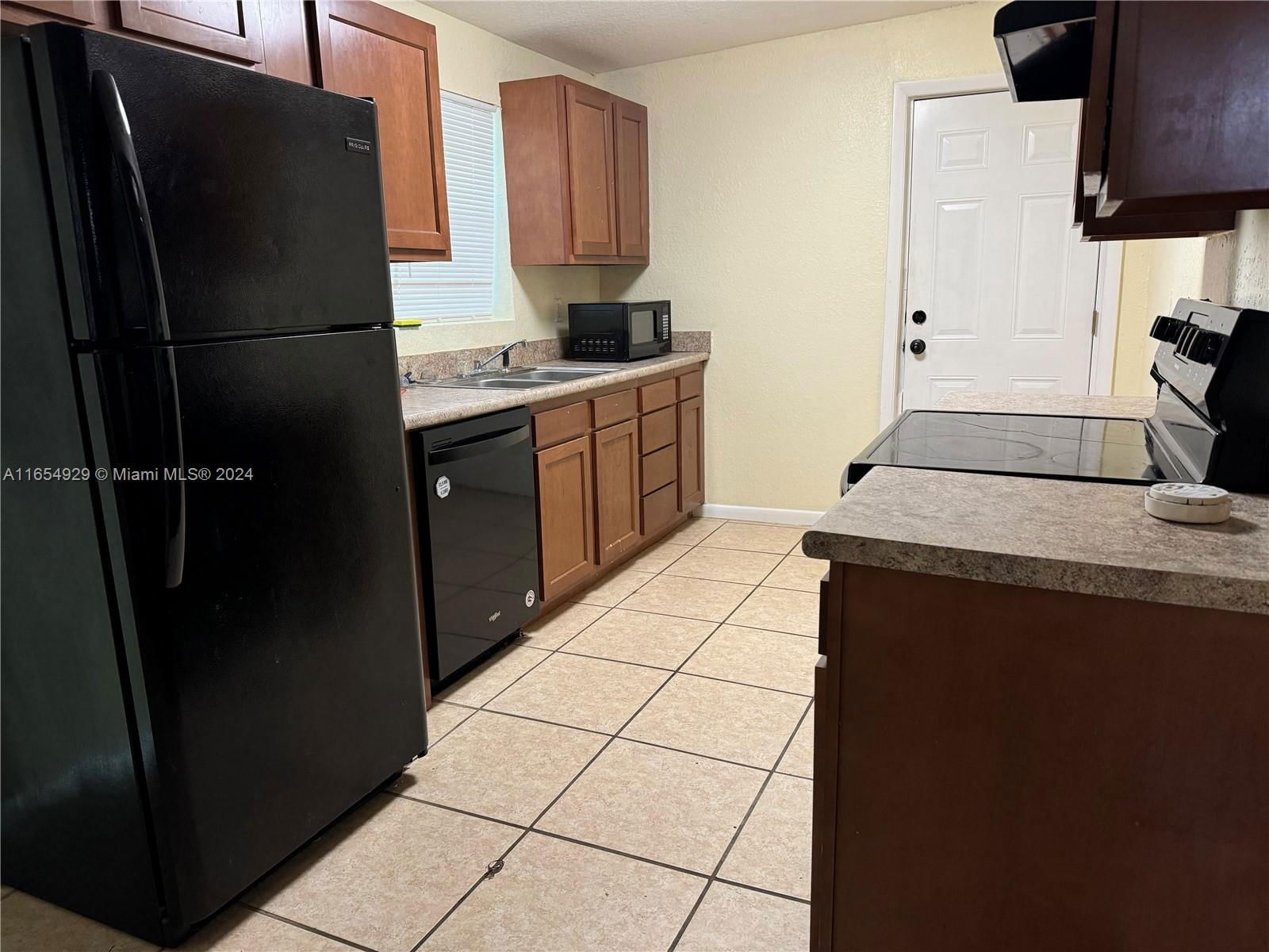 Real estate property located at 9410 Gilchrist ct, Duval, Carver Manor Unit 10, Jacksonville, FL