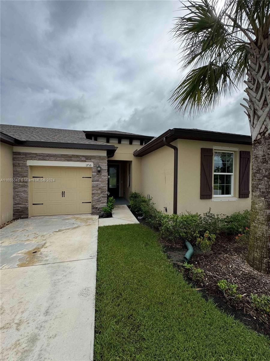 Real estate property located at 1716 Celebration Dr, St Lucie, CELEBRATION POINTE, Fort Pierce, FL