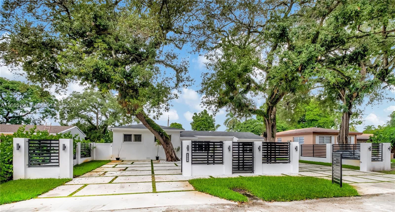 Real estate property located at 14700 5th Ct, Miami-Dade, OAK RANCH MANOR CORR PL O, Miami, FL