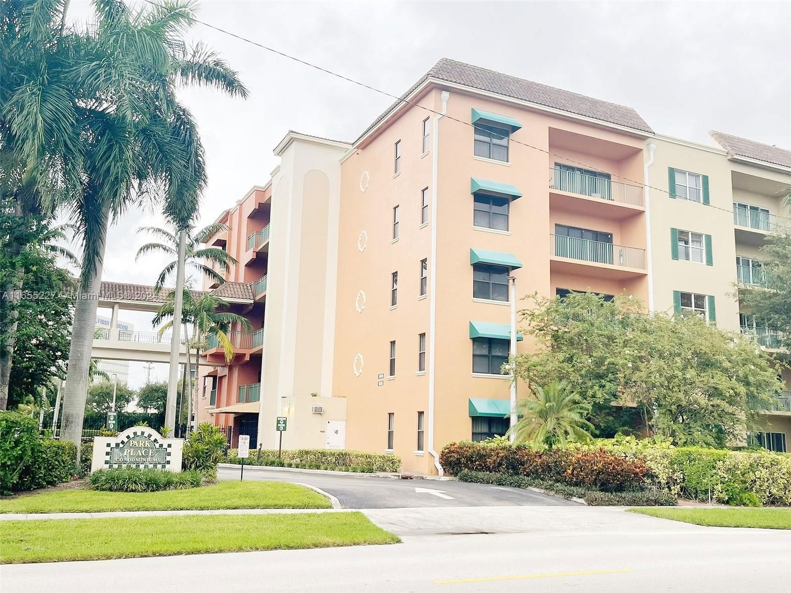 Real estate property located at 1610 Presidential Way #205, Palm Beach, PARK PLACE CONDO, West Palm Beach, FL