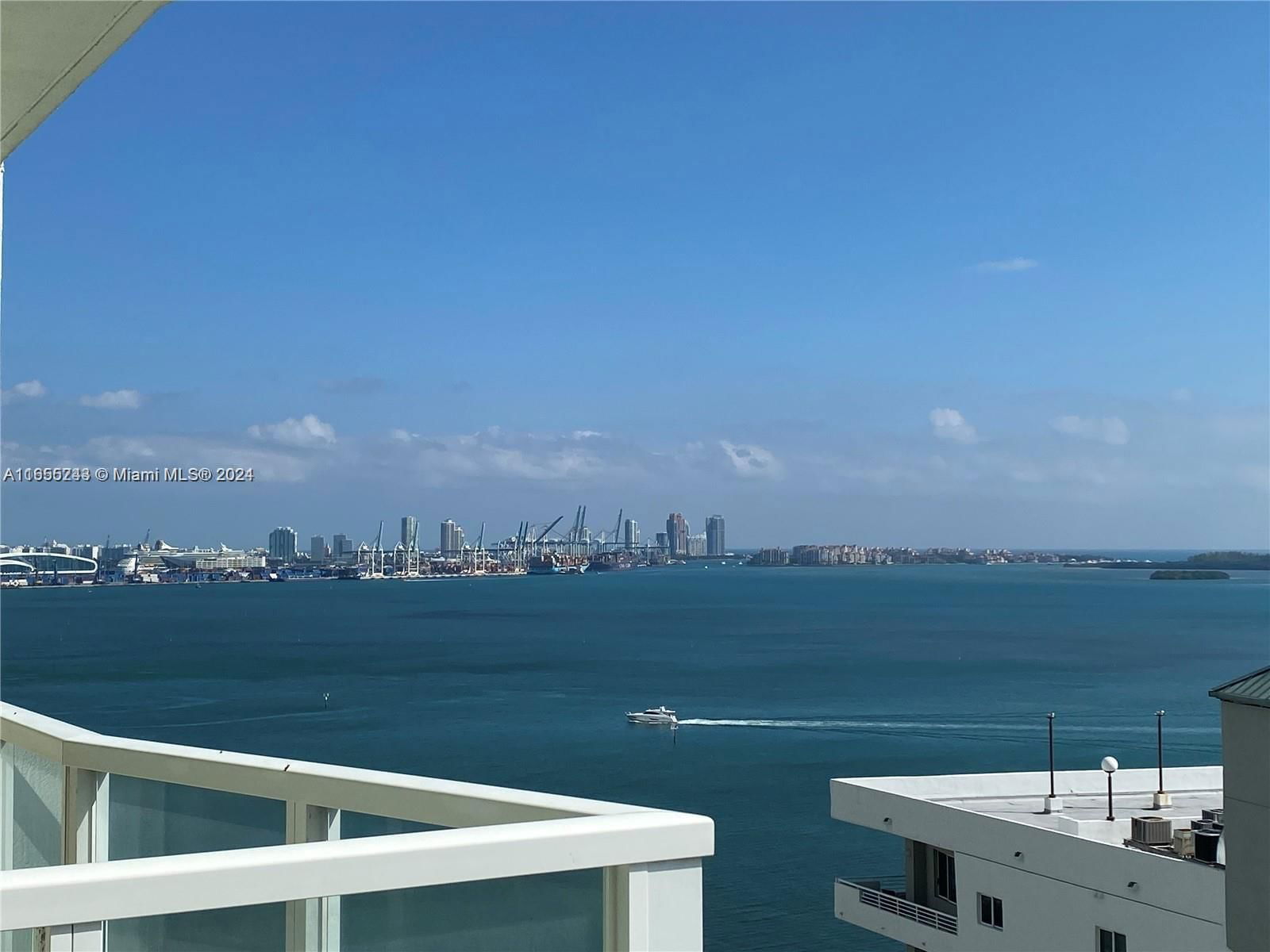 Real estate property located at 218 14th St #1903, Miami-Dade, THE EMERALD AT BRICKELL C, Miami, FL