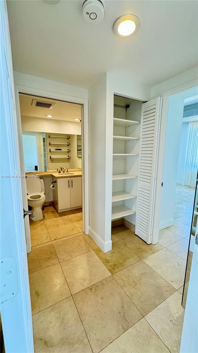 Real estate property located at 151 Crandon Blvd #838, Miami-dade, The Emeraldbay @ Key Colo, Key Biscayne, FL
