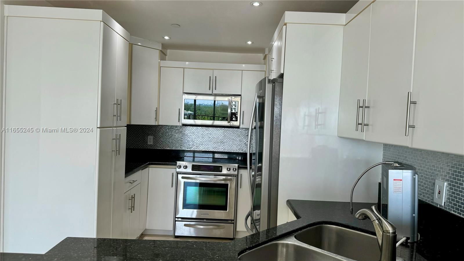 Real estate property located at 151 Crandon Blvd #838, Miami-dade, The Emeraldbay @ Key Colo, Key Biscayne, FL