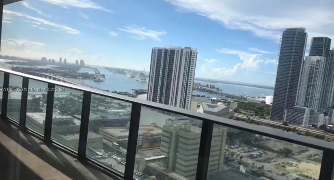 Real estate property located at 1600 1st Ave #2709, Miami-Dade, CANVAS CONDO, Miami, FL