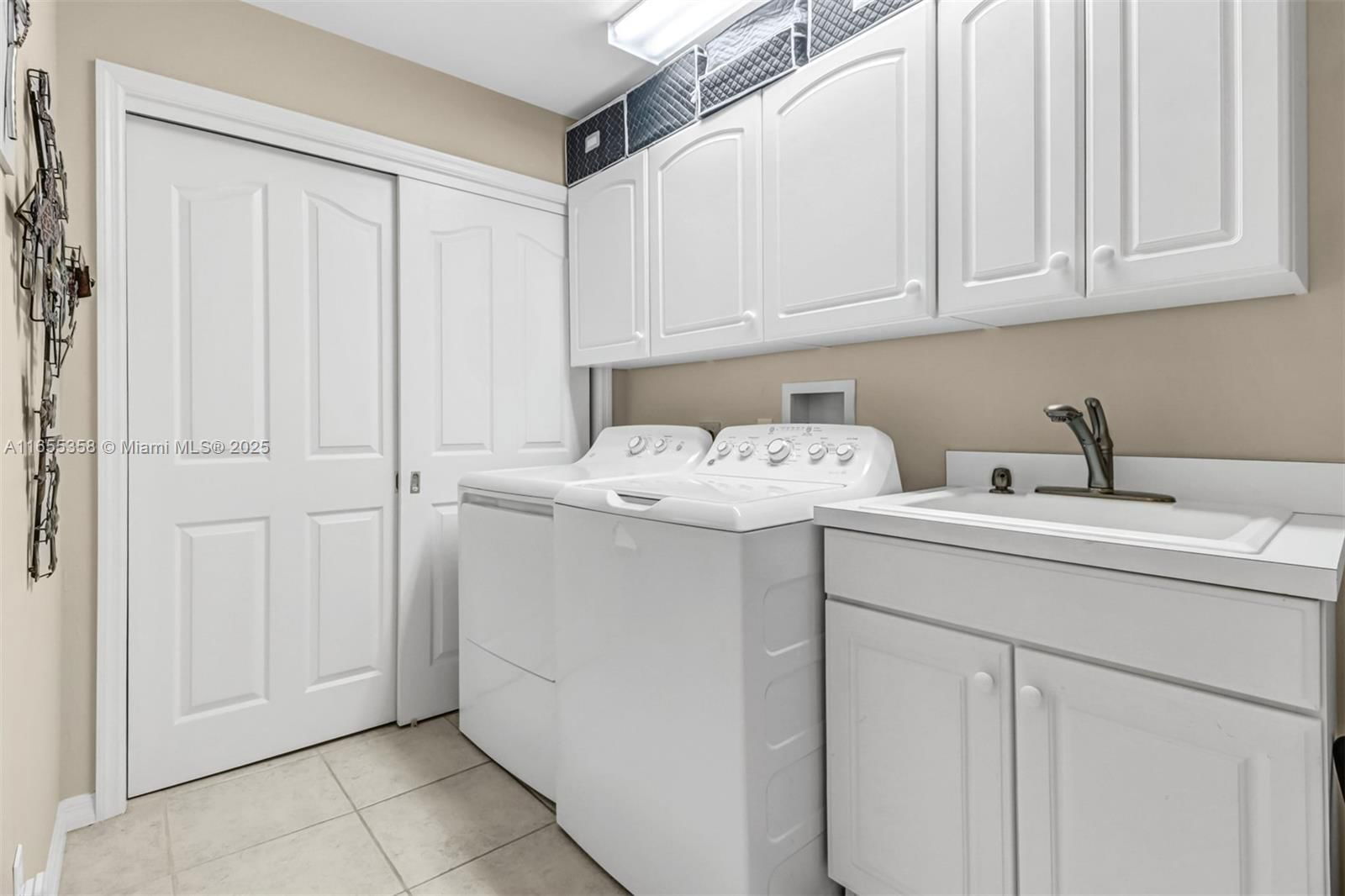 Real estate property located at 6195 Reserve Circle #1304, Collier, The Vineyards, Naples, FL