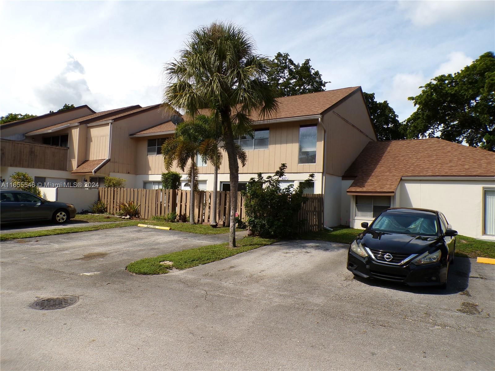 Real estate property located at 837 81st Ave #2, Broward, TOWNHOUSES AT JACARANDA C, Plantation, FL