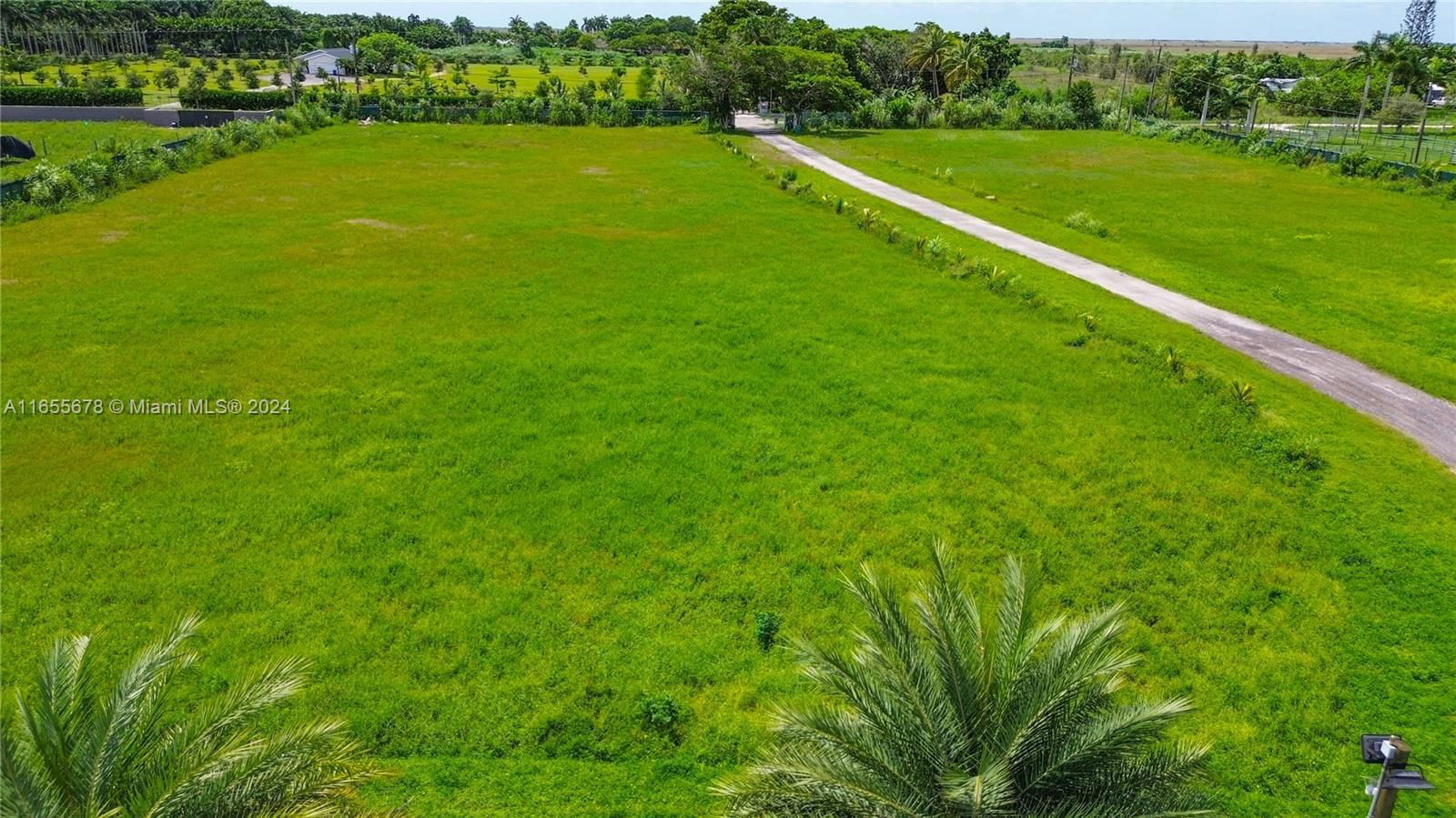 Real estate property located at 12355 199th Ave, Miami-dade, Miami, FL