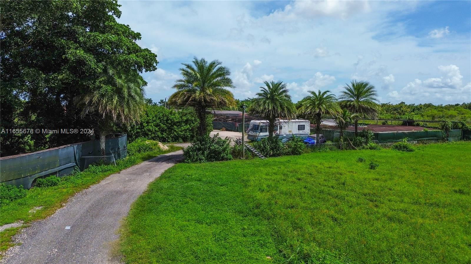 Real estate property located at 12355 199th Ave, Miami-dade, Miami, FL