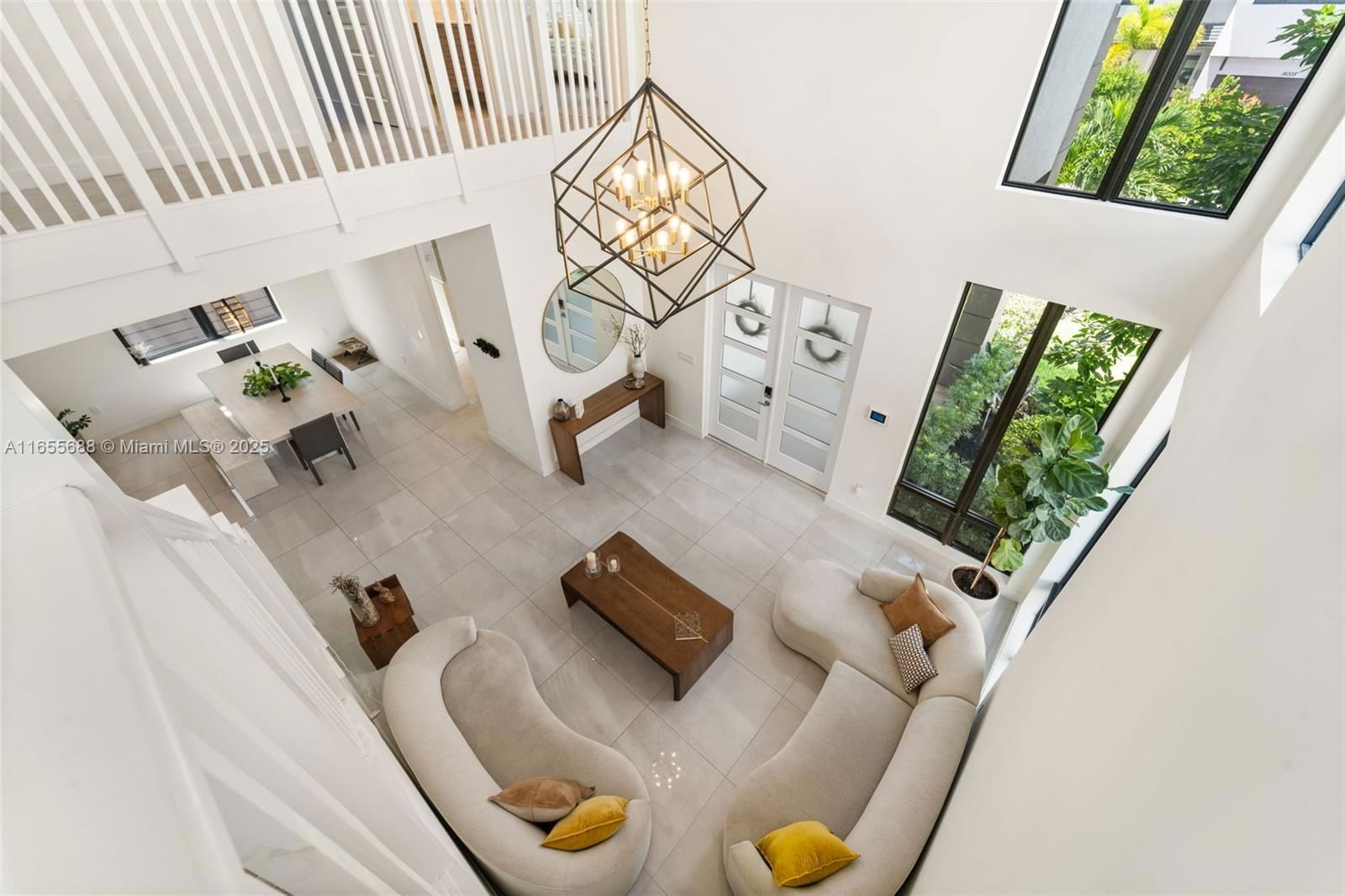Real estate property located at 16007 87th Ct, Miami-dade, Dunnwoody Lake, Miami Lakes, FL