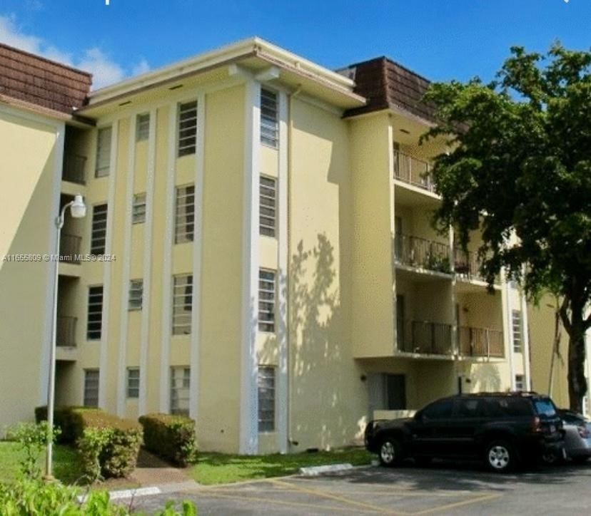 Real estate property located at 11905 2nd Ave C302, Miami-Dade, CAPRI GARDENS CONDO, North Miami, FL