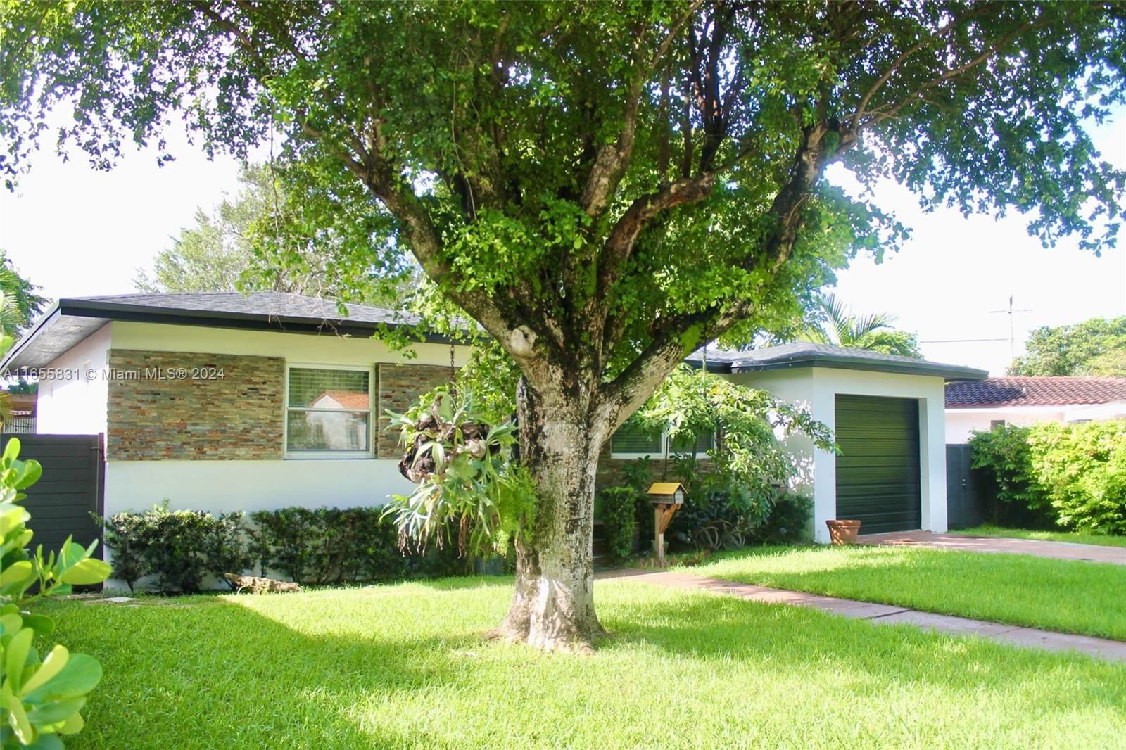 Real estate property located at 5810 10th St, Miami-Dade, SYLVANIA HEIGHTS, West Miami, FL